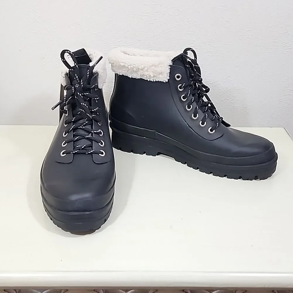 Chooka Men waterproof black tie up boots with sherling fur cuff NWT Size 10